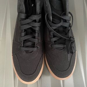 No Boundaries Black and Brown Athletic Shoes with Ankle Support